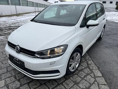 VW Touran, wei�, BJ 06/2016, Diesel, 81 kW, ca. 180.000 KM