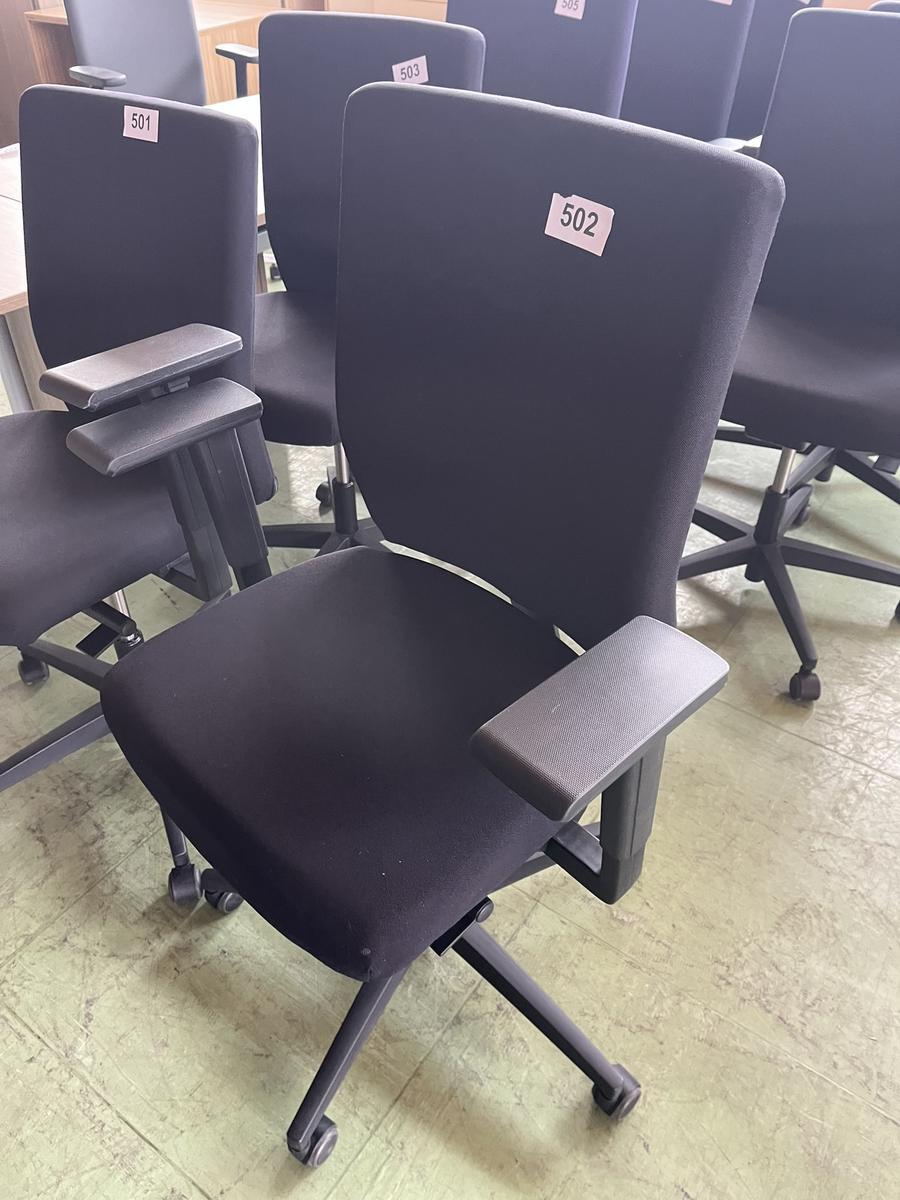 B&uuml;rodrehstuhl mit Armlehne verstellbar schwarz?d=2026-01-20 11:41:03