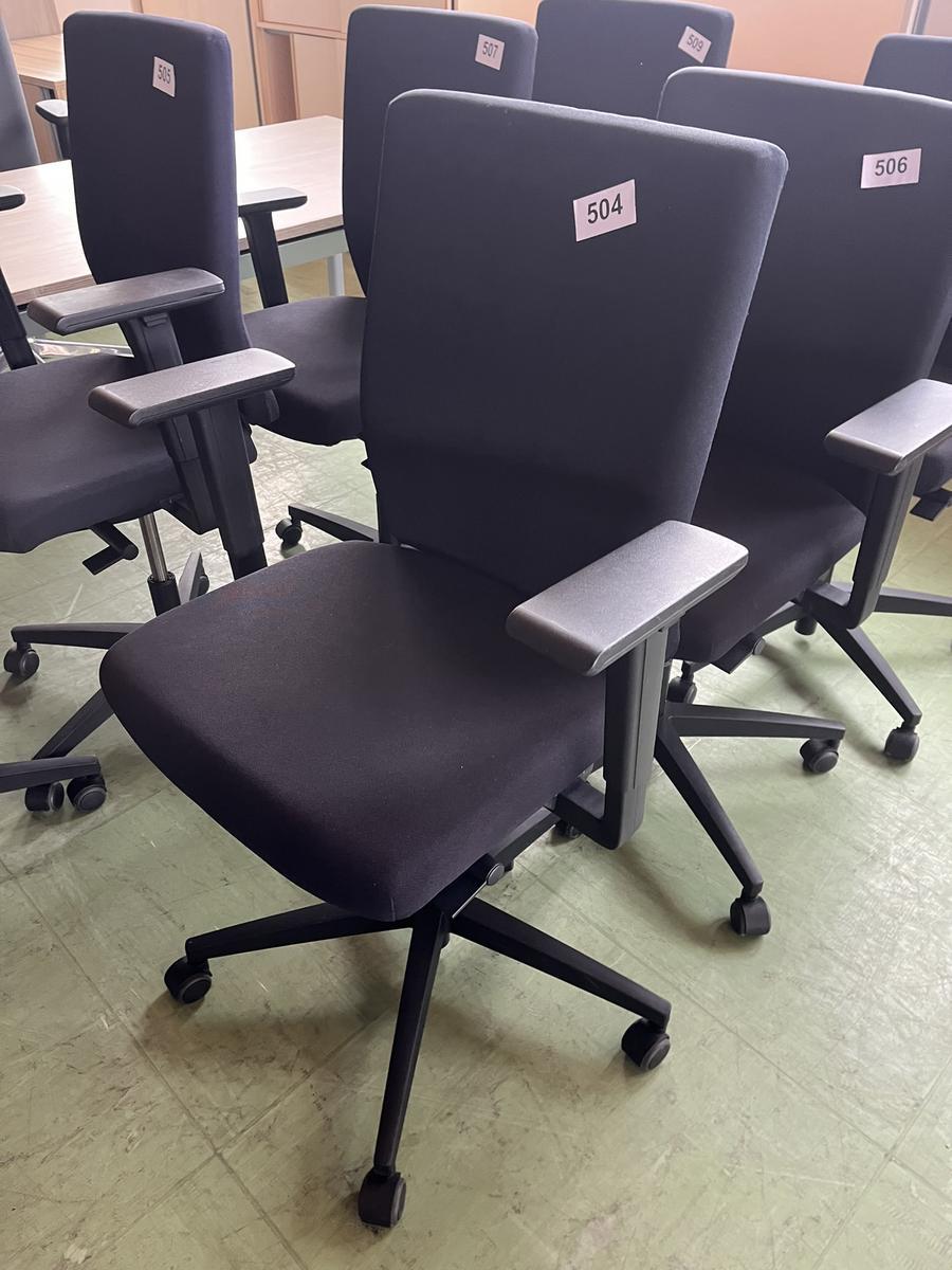 B&uuml;rodrehstuhl mit Armlehne verstellbar schwarz?d=2026-01-20 11:42:23