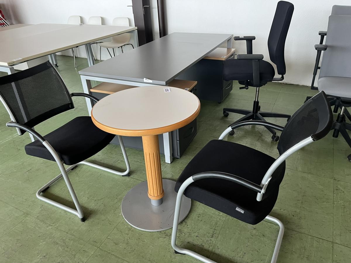 Besprechungstisch 60 cm mit 2 Besprechungsst&uuml;hlen?d=2026-01-20 11:42:05