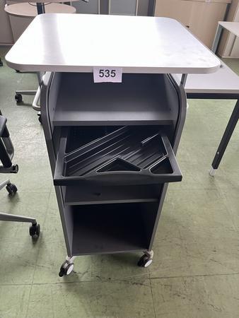 BENE High Caddy mobil mit B�roauszugslade