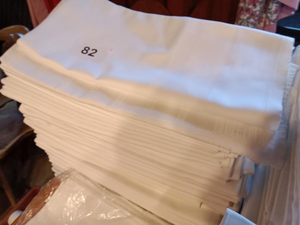 60 St&uuml;ck Deckservietten 80/80 cm?d=2026-01-30 01:39:14