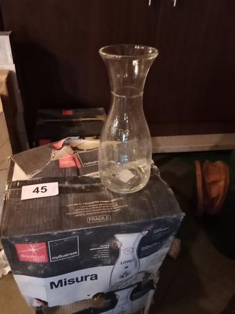 60 Stück Karaffen 12/ 1 l , 24/0.5 l , 24/1/8 Liter 60 Stück Karaffen 12/ 1 l , 24/0.5 l , 24/1/8 Liter