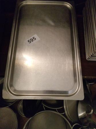 21 Stück GN Behälter 1/1 Steckdeckel 21 Stück GN Behälter 1/1 Steckdeckel