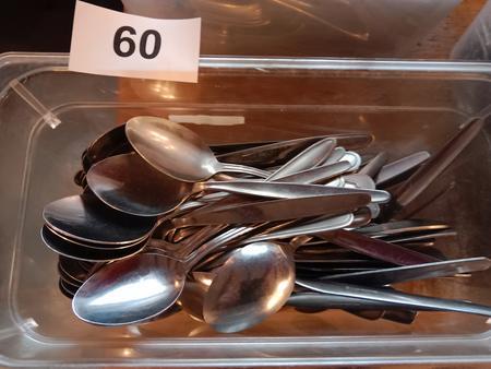 85 Stück Löffel 85 Stück Löffel