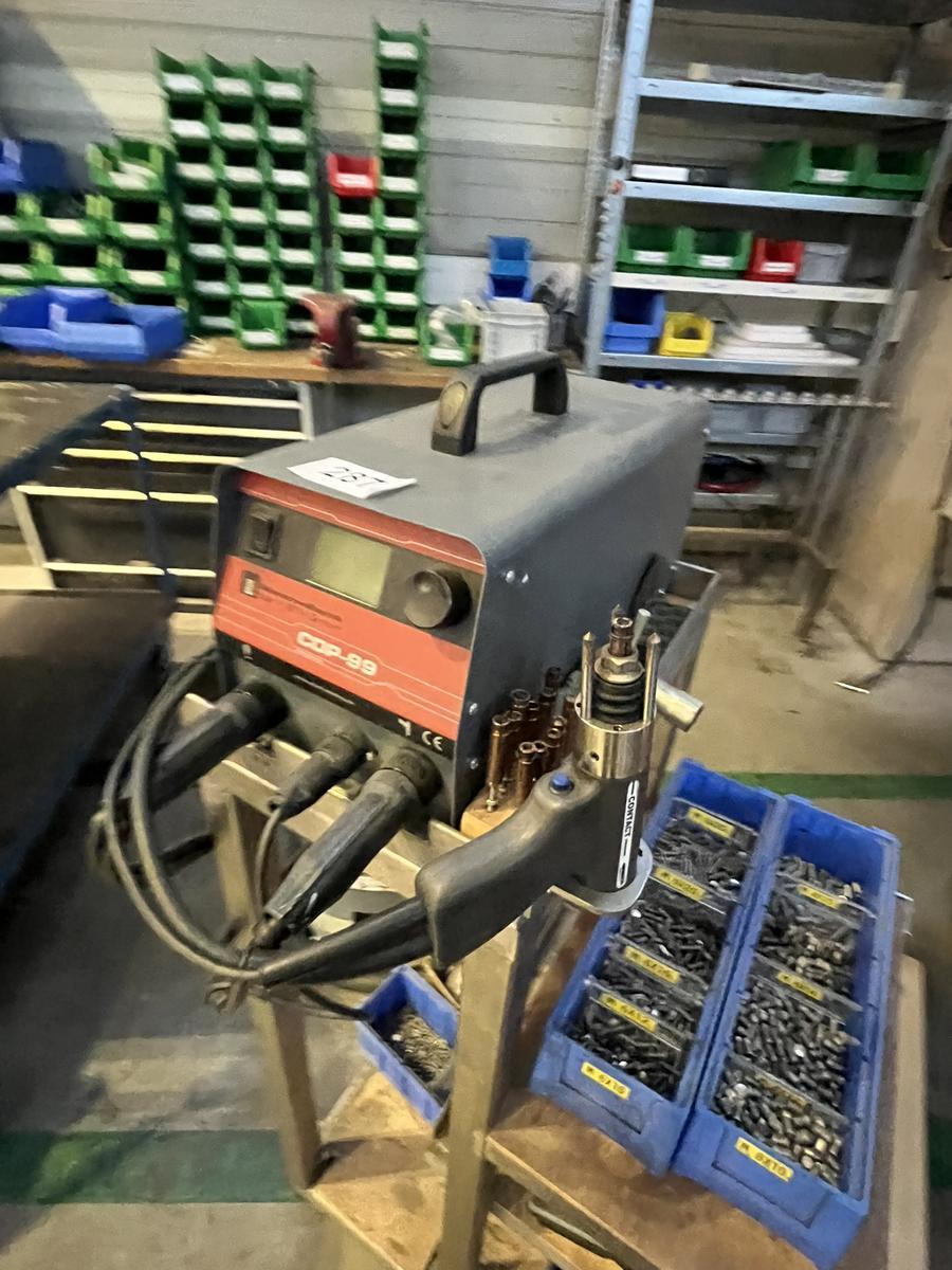 CDP 99 Bolzenschwei&szlig;ger&auml;t mit Transportwagen