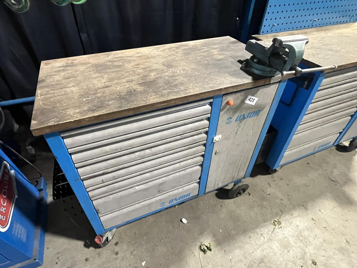 UNIOR Werkzeugwagen mit Schraubstock ohne Inhalt