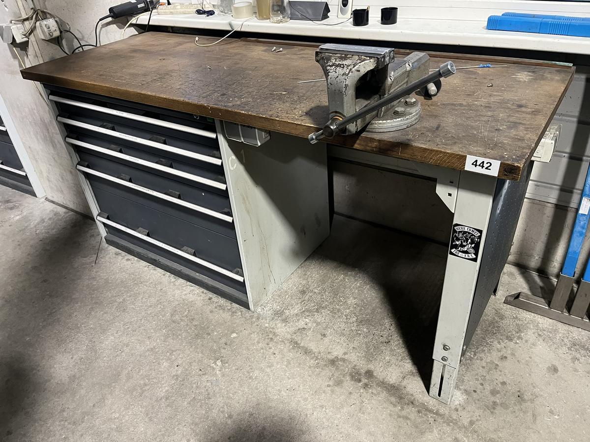Werkbank mit Schraubstock ca. 200/75/94 cm 5 Auszugsladen?d=2026-02-04 04:30:54