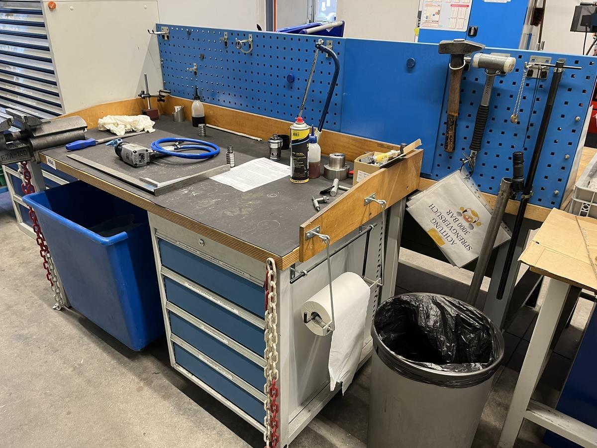 LISTA Werkbank mit Massivholzarbeitsplatte 160/80 cm