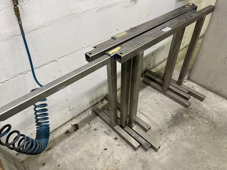 4 Stück Montageböcke mit Auszug ca. 120 cm 4 Stück Montageböcke mit Auszug ca. 120 cm