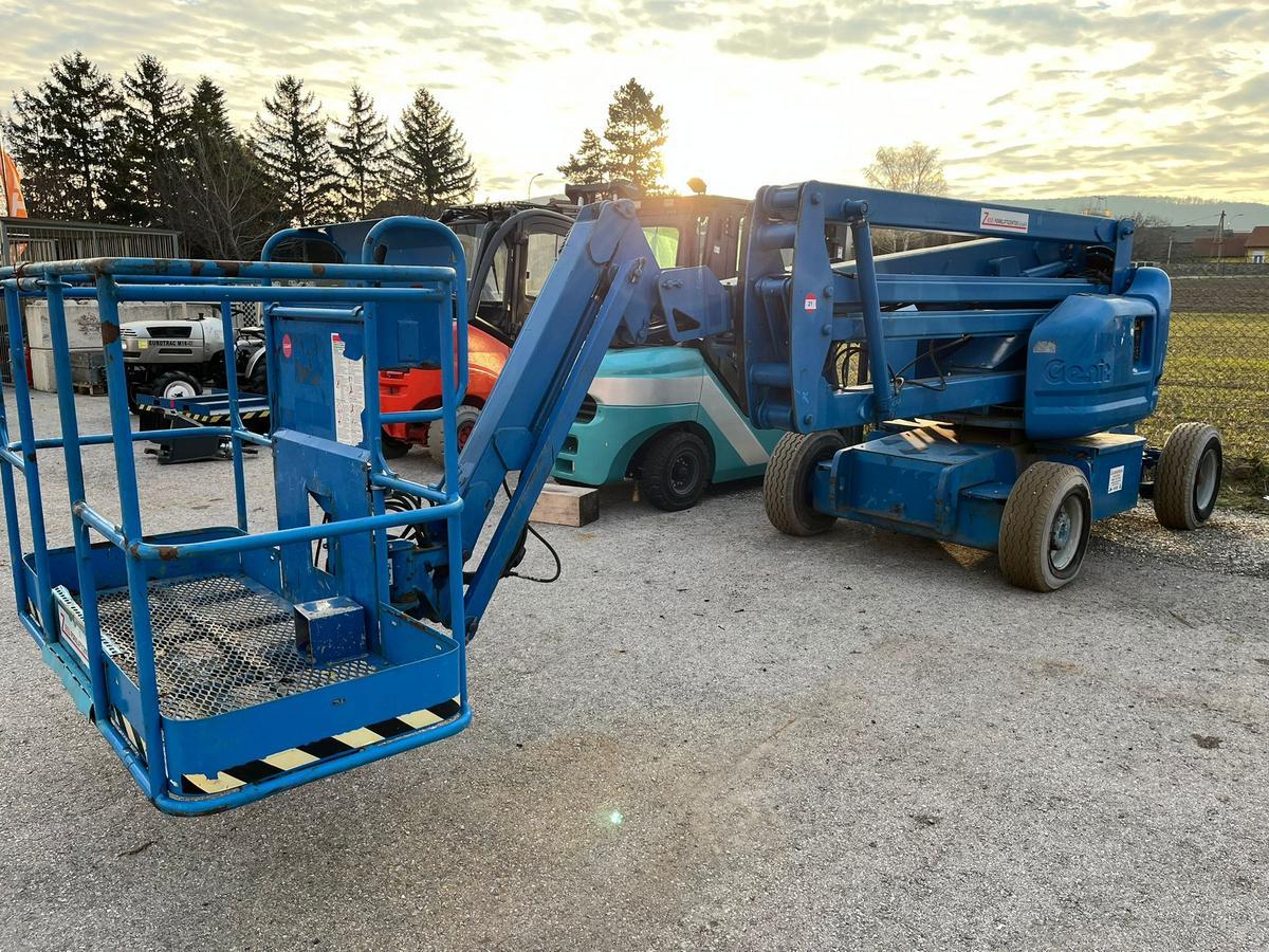 Hebeb&uuml;hne?d=2026-02-06 00:48:36