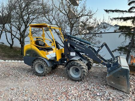 Eurotrac 820 W12S Bagger