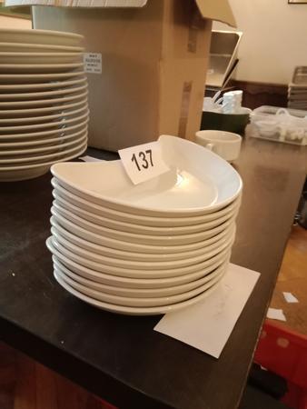 12 St�ck halbrunde Schalen Steelite