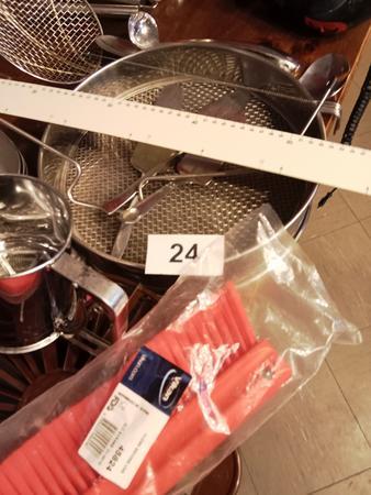 Posten Patisserie Behelfe Tortenteiler Rist,Sieb,Tortenheber