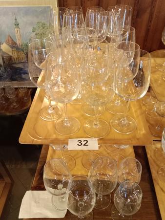 42 St�ck Wei�weingl�ser 1/8 l