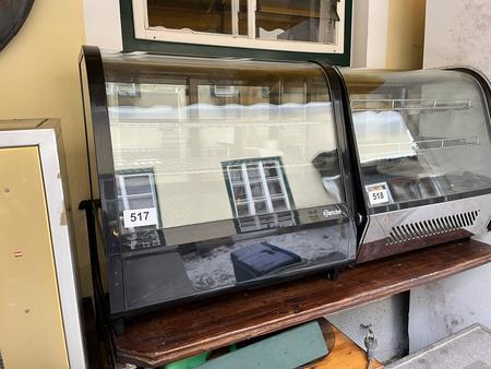 Bartscher Verkaufsvitrine gek�hlt  steckerfertig