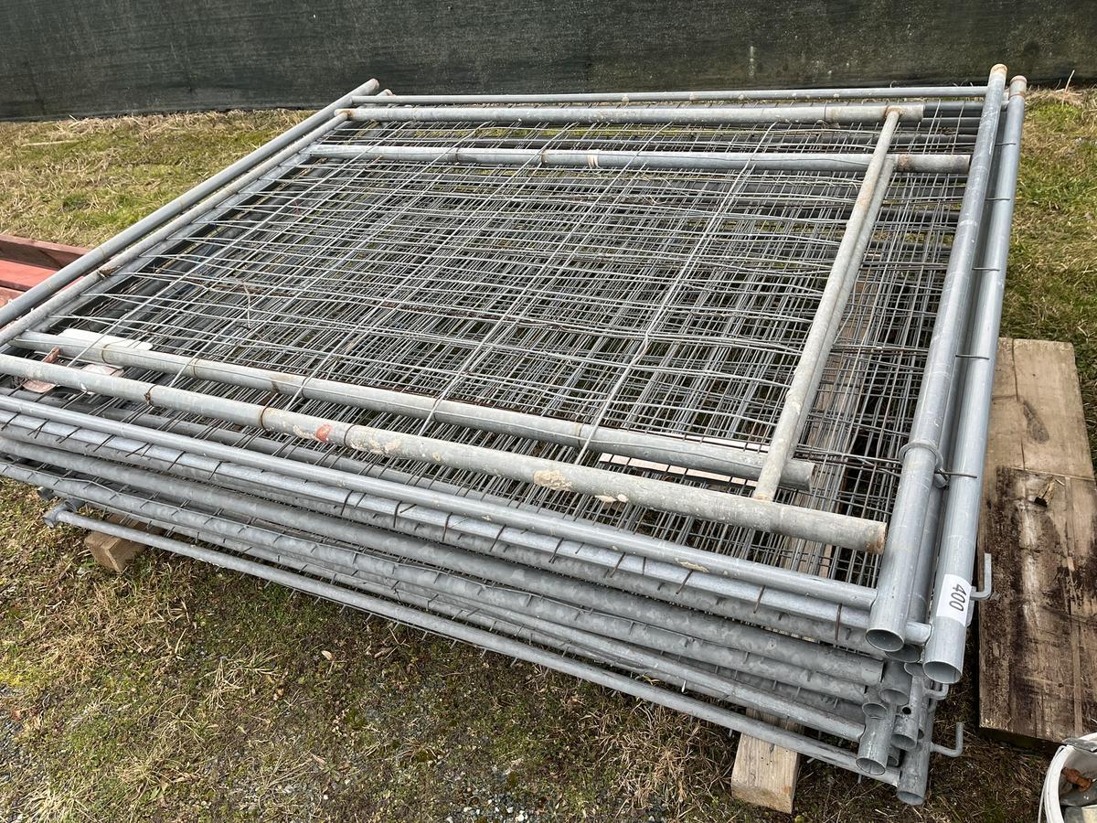 15 St&uuml;ck Bauzaunelmente, verzinkt ca. 220/200 cm, 2 Stk. 200/150 cm plus 15 F&uuml;&szlig;e f&uuml;r Bauzaun?d=2026-02-18 00:47:55