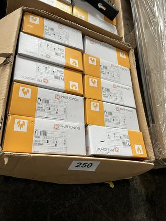 38 Stk. DOMOFERM Dr�ckergarnituren, neu