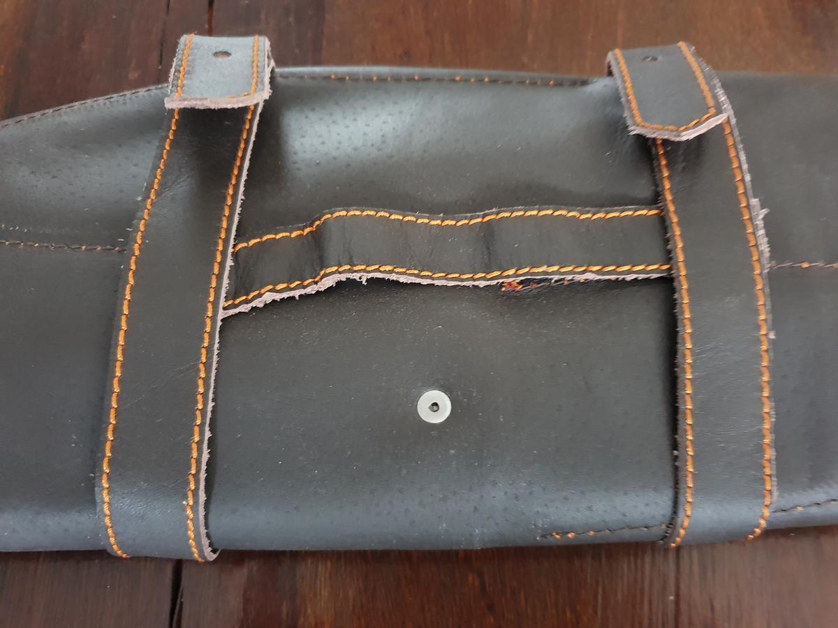 Kochset mit 5 Damast-Messer und brauner Lederrolle?d=2026-02-27 01:00:38