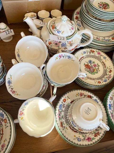 12 Teetassen mit 12 Untertassen?d=2026-02-28 02:31:25