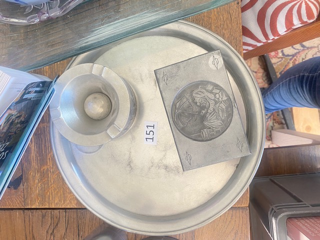 1 Zinn Zigarettenbox 8 x 13 ca. 500g und 1 Zinn Aschenbecher?d=2026-02-28 02:33:07