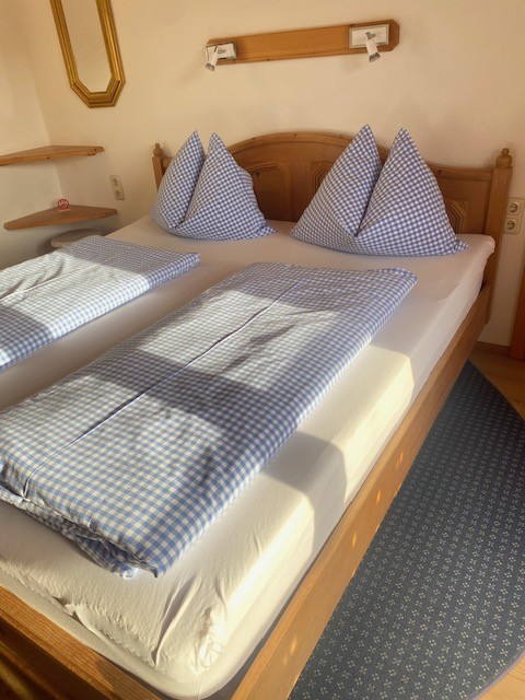 Vogelauer Doppelbett, freistehend, 180x200 cm?d=2026-02-28 01:06:41