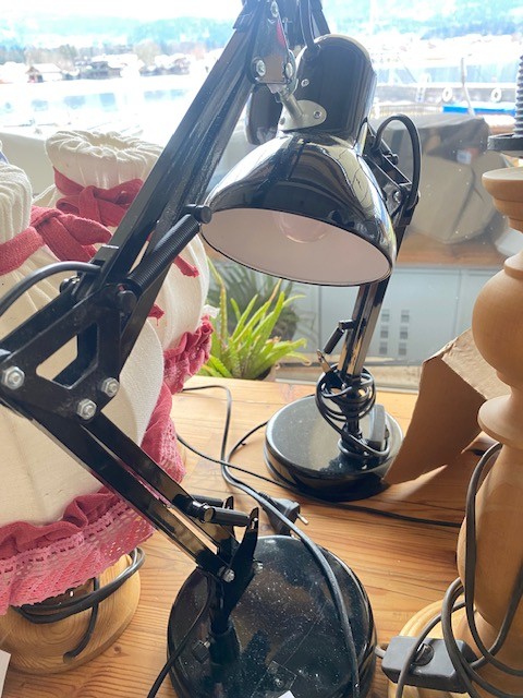 2 Gedrechselte Lampen Nachttisch mit Stoffschrim?d=2026-02-28 01:06:48