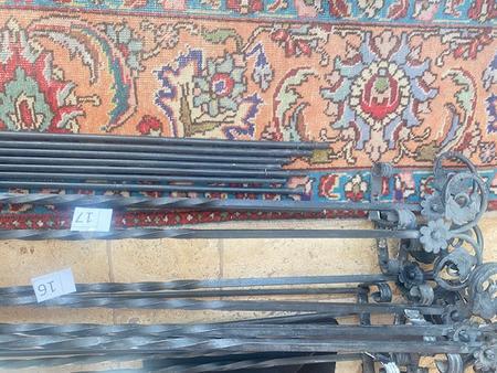 2 Handgeschmiedete Vorhangstangen 184