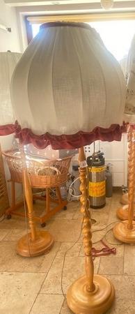 Gedrechselte Lampen 150  und Gro�e Lampenschirme 55 Durchmesser h�henverstellbar