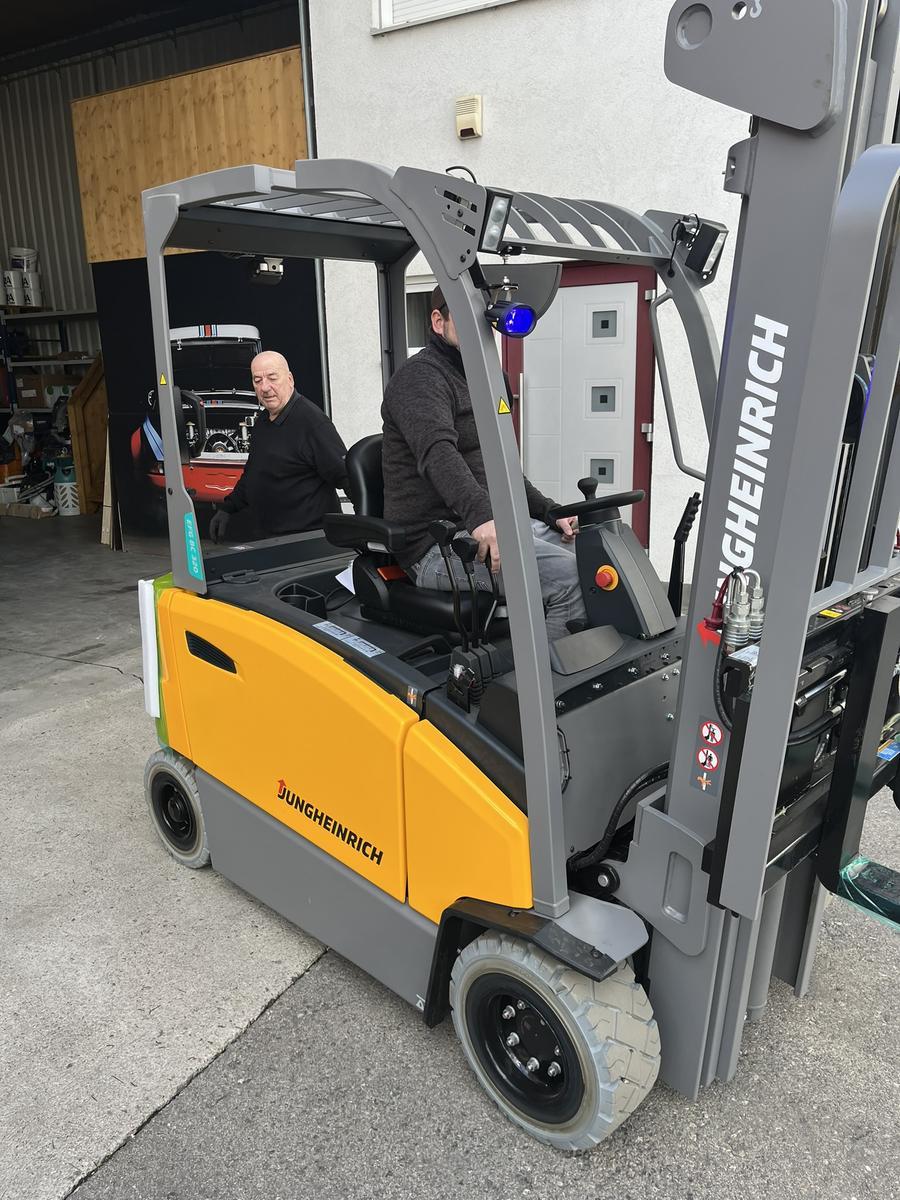 JUNGHEINRICH EFG BC 320 500 DZ, BJ 2024?d=2026-03-04 01:36:59