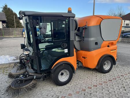 Kärcher MC 130 adv Kehrmaschine, grau, BJ 03/2019, grau, 36 kW, Vielzahl an Fotos im Downloadbereich abrufbar Kärcher MC 130 adv Kehrmaschine, grau, BJ 03/2019, grau, 36 kW, Vielzahl an Fotos im Downloadbereich abrufbar