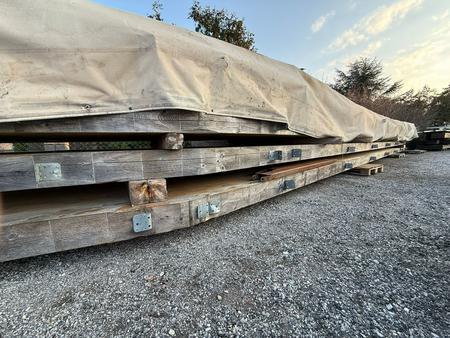 Leimbinder, 4 Stk. 160x18 - Länge 25.5m, 2 Stk. 100x20 - Länge 16m, 2 Stk. 46x26 - Länge 16.5m Leimbinder, 4 Stk. 160x18 - Länge 25.5m, 2 Stk. 100x20 - Länge 16m, 2 Stk. 46x26 - Länge 16.5m