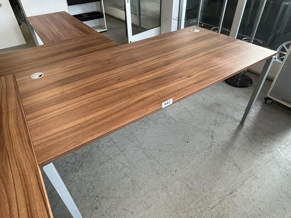 Neud&ouml;rfler Schreibtisch ca. 180/90 cm?d=2026-03-04 01:38:20