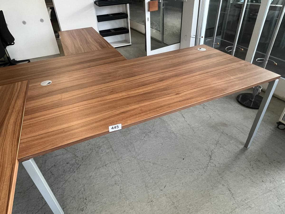 Neud&ouml;rfler Schreibtisch ca. 180/90 cm?d=2026-03-04 01:36:59