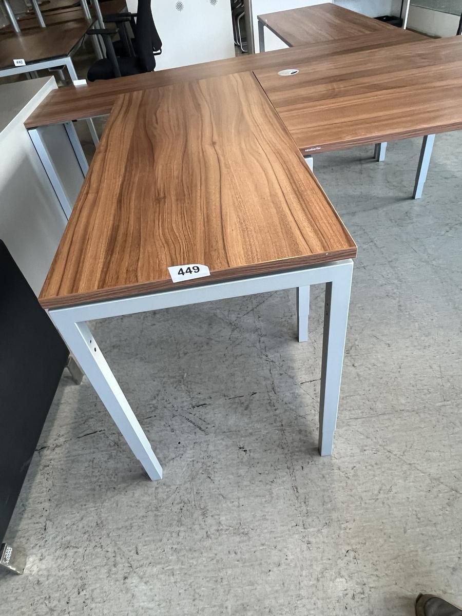 Neud&ouml;rfler Beistelltisch ca. 140/60 cm?d=2026-03-04 01:38:42