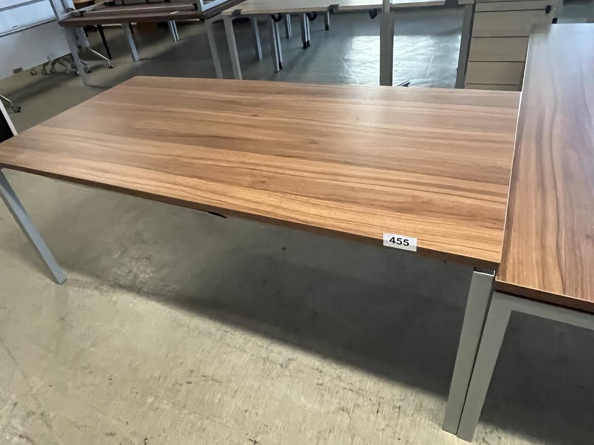 Neudr&ouml;fler Schreibtisch ca. 180/90 cm?d=2026-03-04 01:36:58