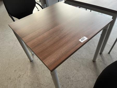 Neud�rfler Besprechungstisch 80/80 cm mit 2 Besucherst�hlen