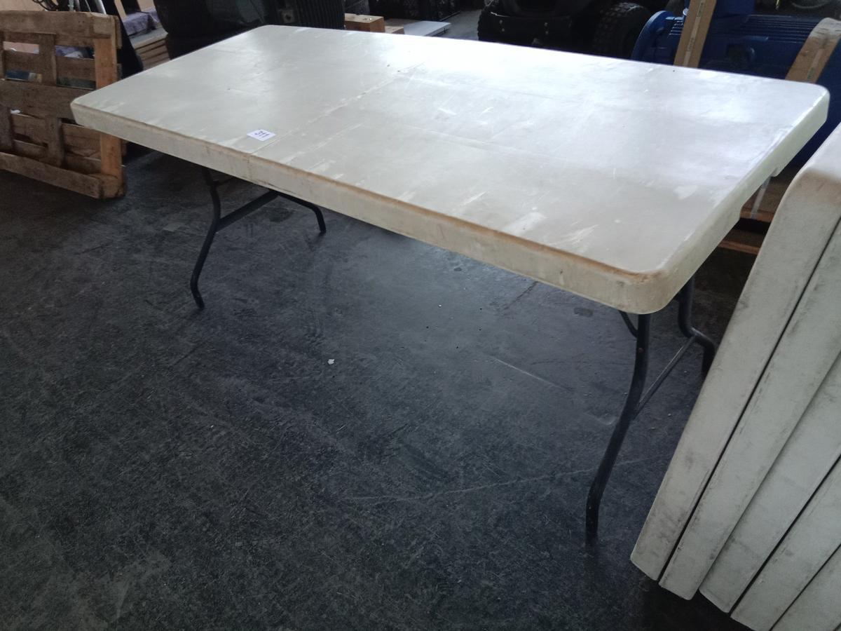 4 Stk. Plastik Bankett Tische, je 75x180x80cm?d=2026-03-04 19:52:33