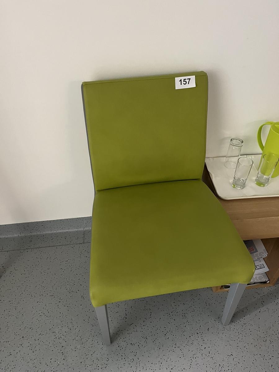 7 St. Besucherst&uuml;hle, mit und ohne Armlehnen?d=2026-03-09 22:30:45