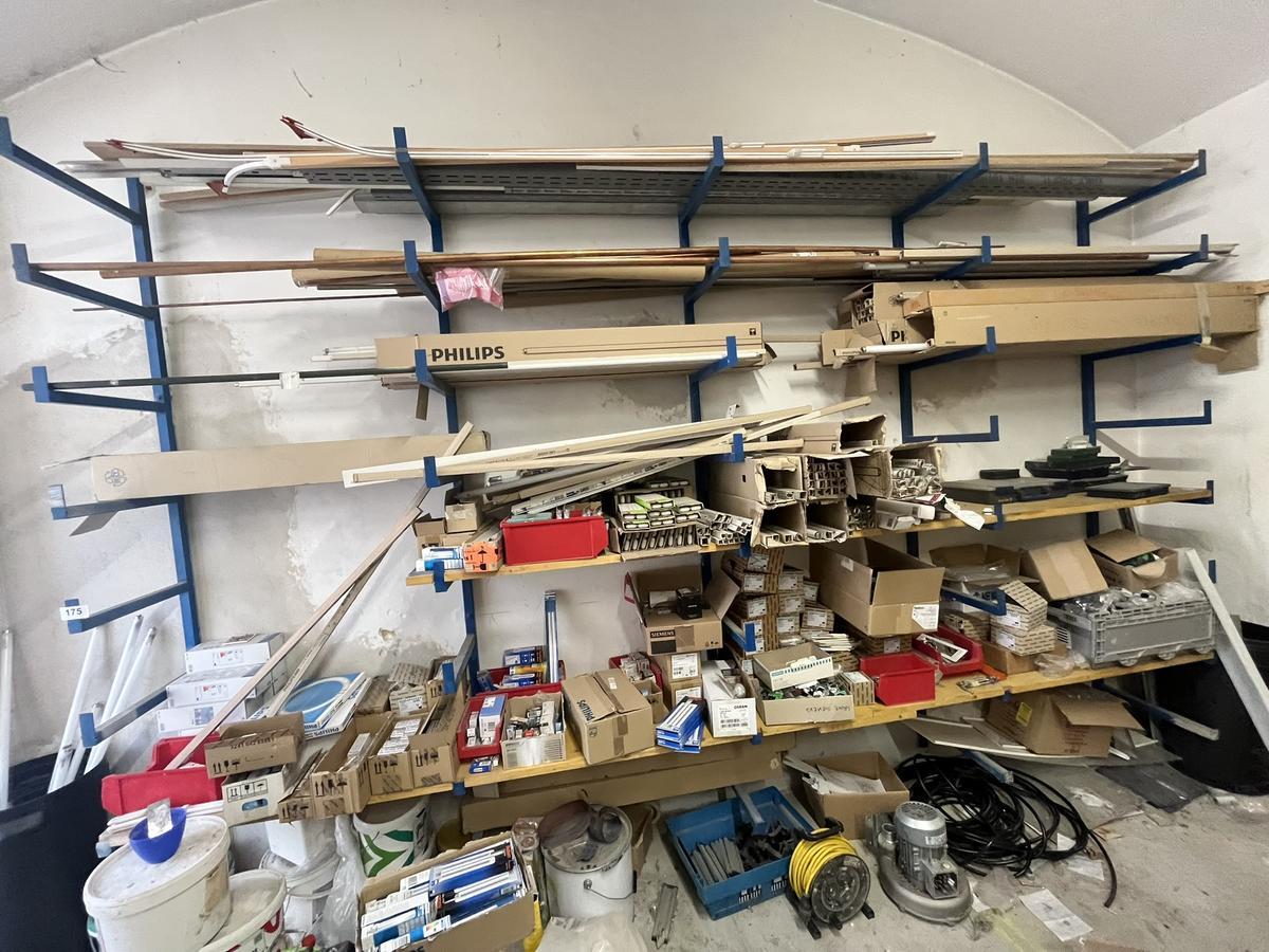 5 Stk. Kragarmregale, ca. 50x270cm?d=2026-03-09 22:30:37