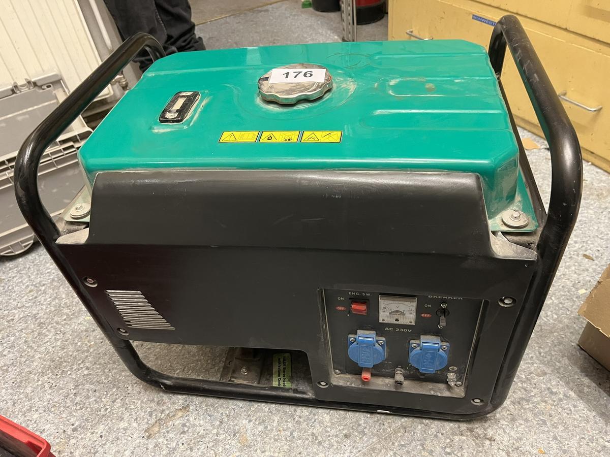 Notstromaggregat, Benzin, 2x230V