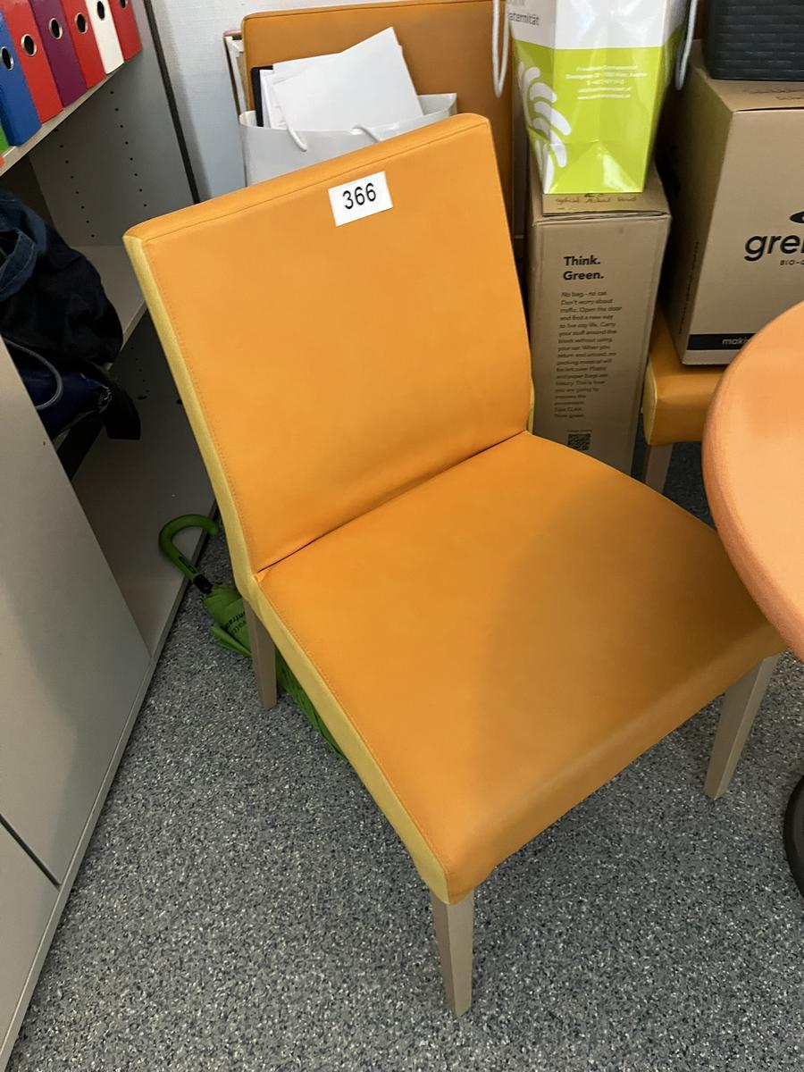 3 St&uuml;ck Besprechungsst&uuml;hle wie Pos. 362)