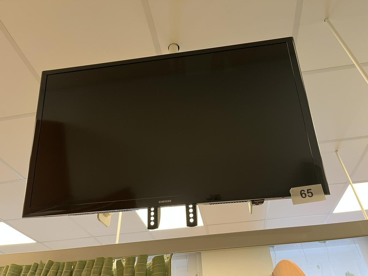 Samsung TV Ger&auml;t, 80cm Diagonale, mit Wandhalterung?d=2026-03-09 22:30:47