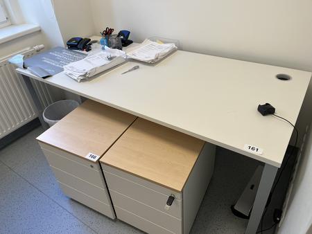 2 Stk. Neud�rfler Rollcontainer, ca. 44x60x55cm