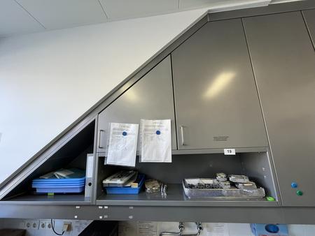 Edelstahl H�ngeschrank, 220x150x40cm