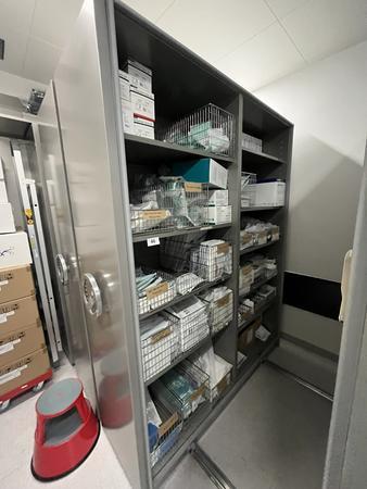 Kiefer Edestahlregal, 185x60x245cm, rollbar