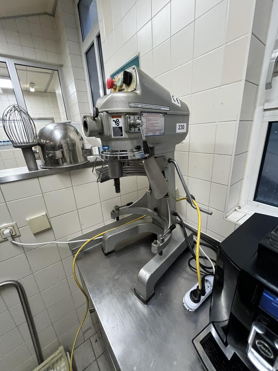 Planetenr&uuml;hrwerk K&uuml;chenmaschine mit Zubeh&ouml;r 10/20 er Kessel