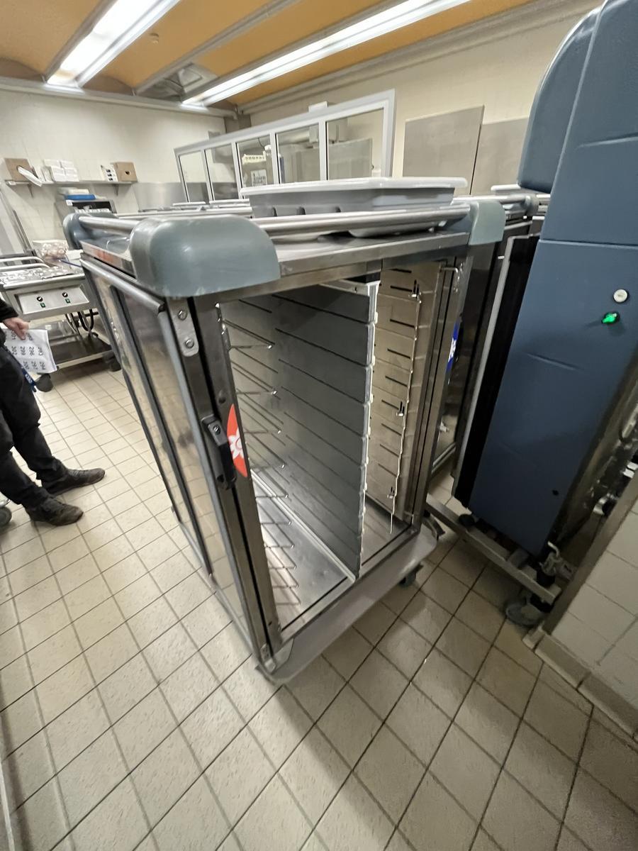 Speisen Einschubwagen passend zu Pos. 271?d=2026-03-09 22:32:18