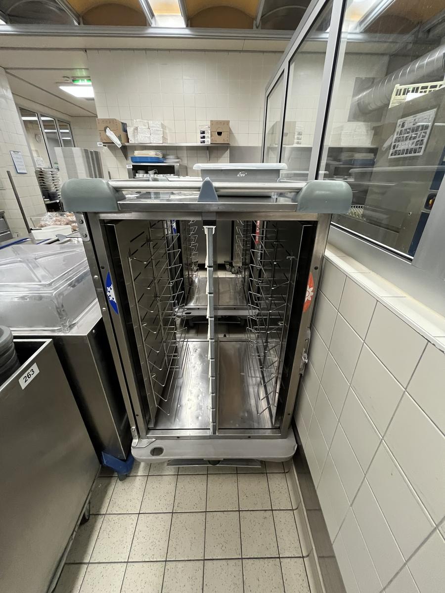 Speisen Einschubwagen passend zu Pos. 271?d=2026-03-09 22:30:34