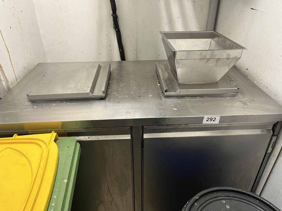 M&uuml;llk&uuml;hler steckerfertig ca. 130/75/105 cm?d=2026-03-09 22:30:33